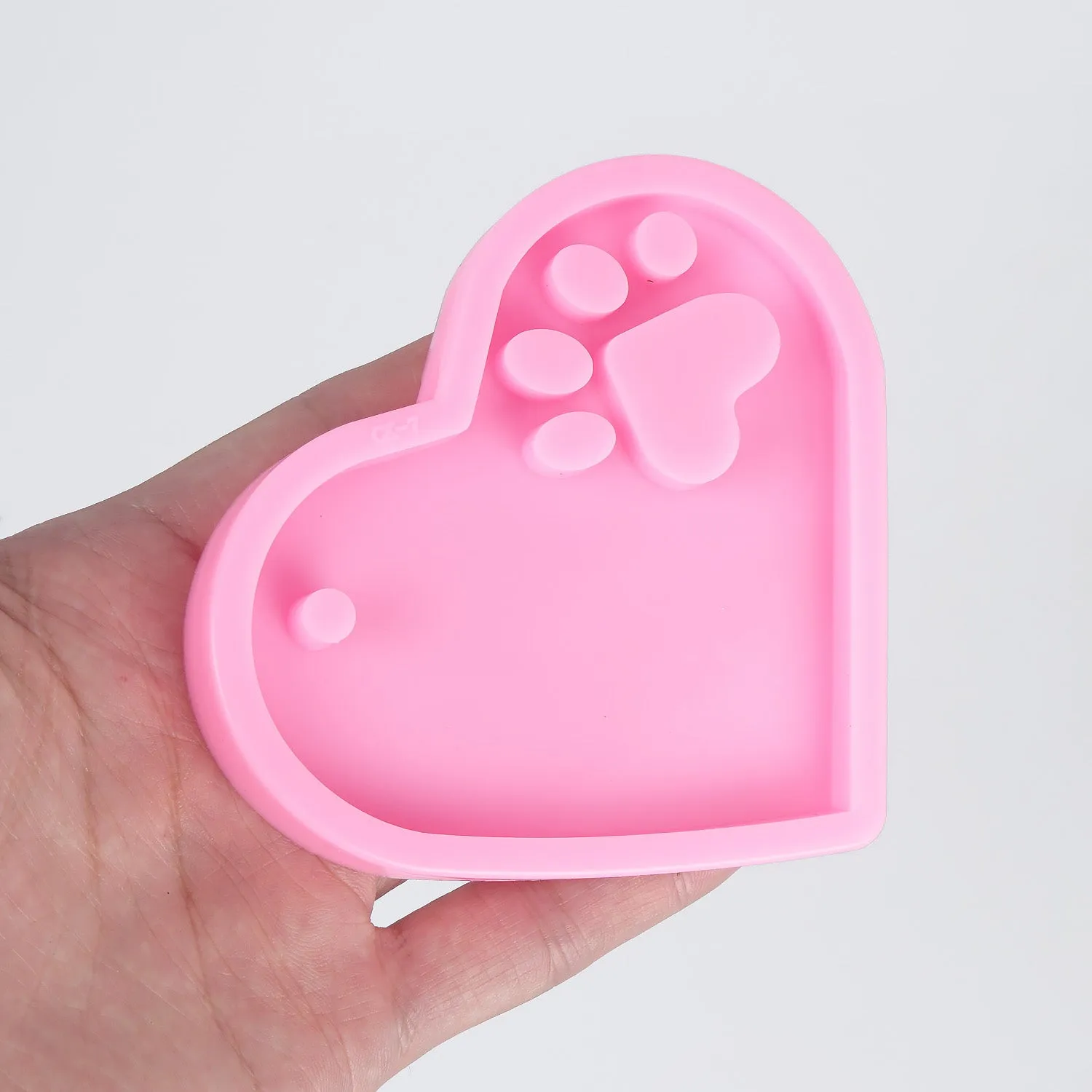 1 piece Cute Silicone Heart Keychain Mold Bear Paw Keychain Mold with a hole 10337