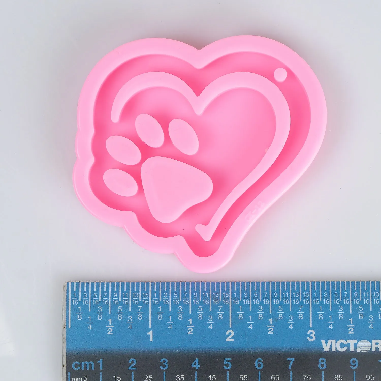 1 piece Cute Silicone Heart Keychain Mold Bear Paw Keychain Mold with a hole 10337