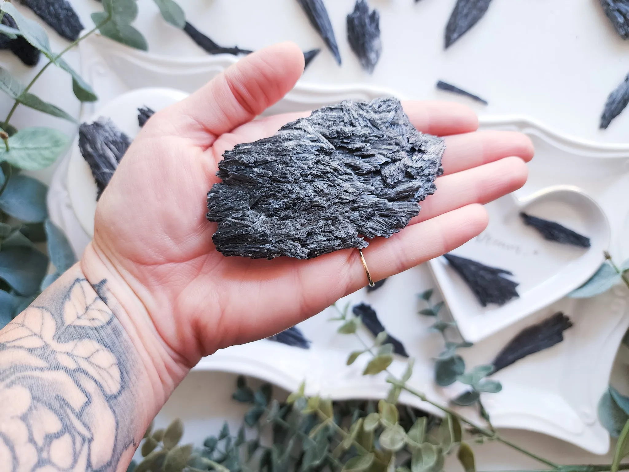 Black Kyanite Fan Blades