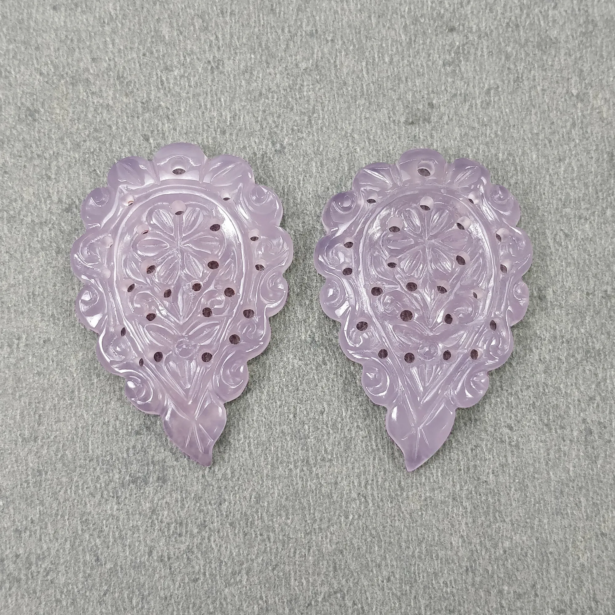 Chalcedony Gemstone Carving : 50.60cts Natural Untreated Pink Chalcedony One Side Hand Carved Indian Leaf 37*25mm Pair