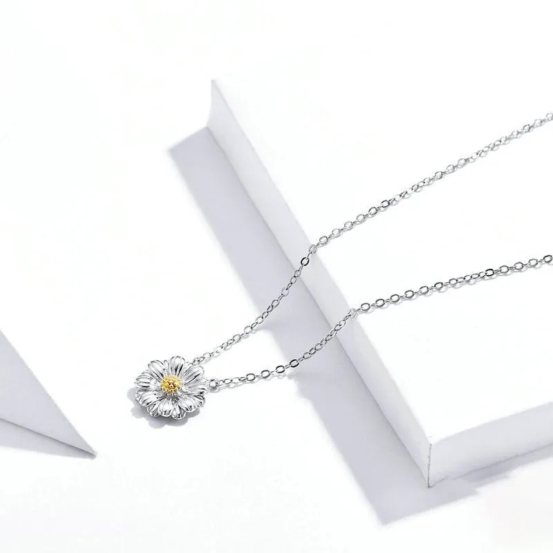 Daisy Necklace