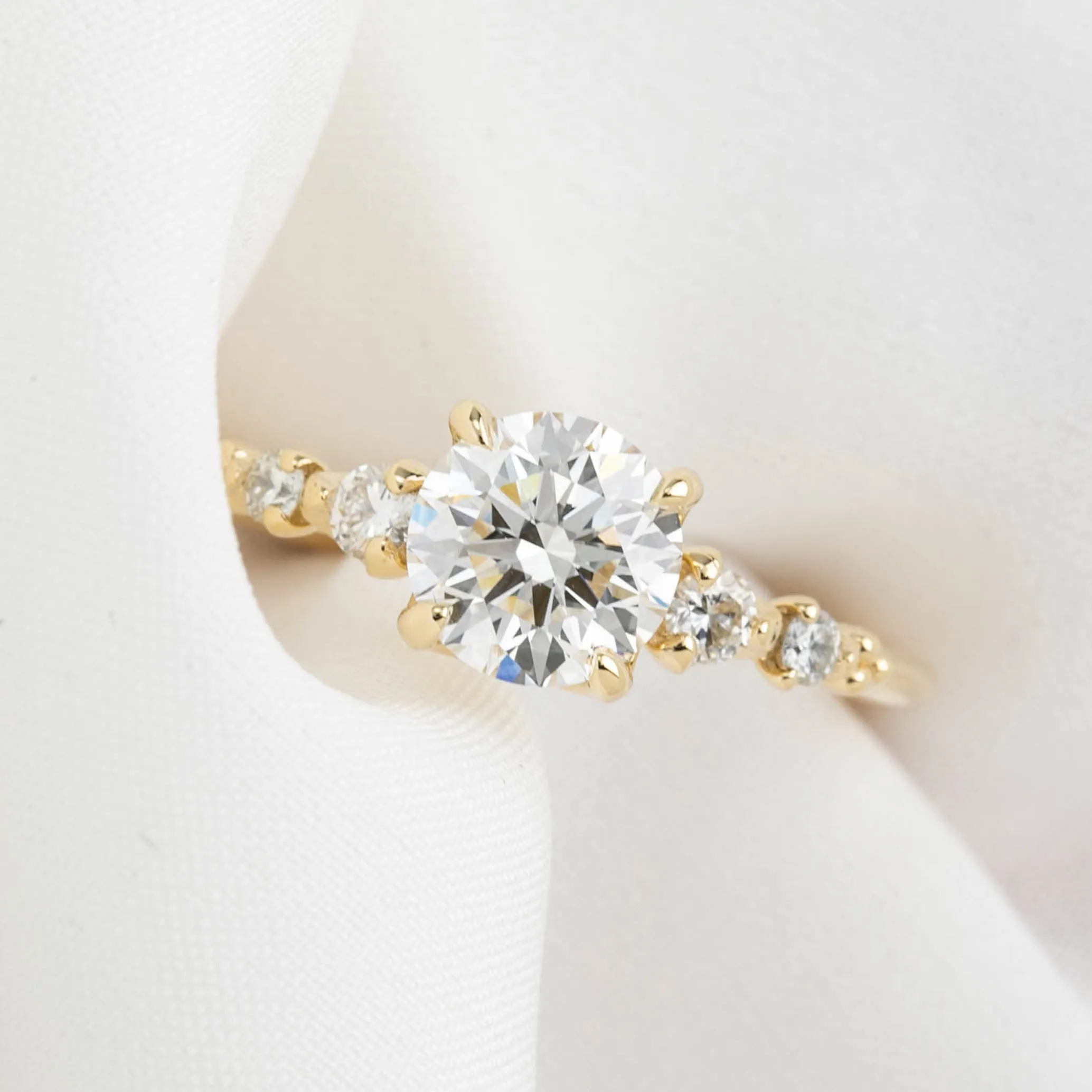 Estel Luxe Round Diamond Ring (Choose your own diamond)