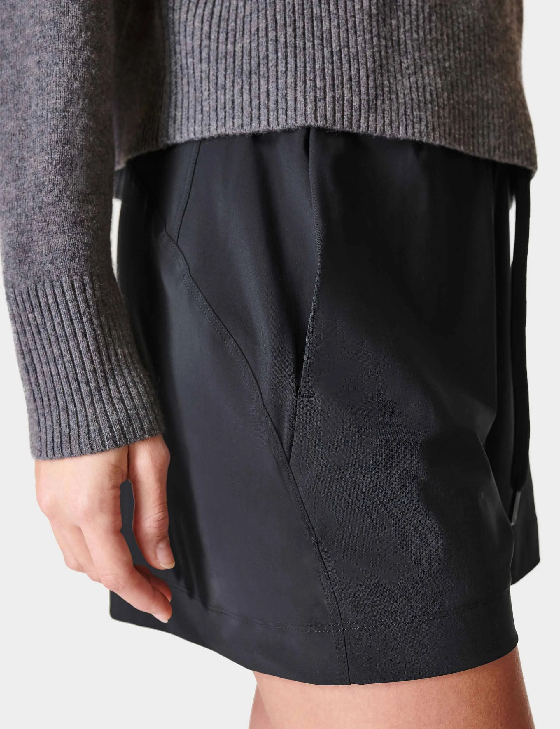 Explorer Shorts - Black