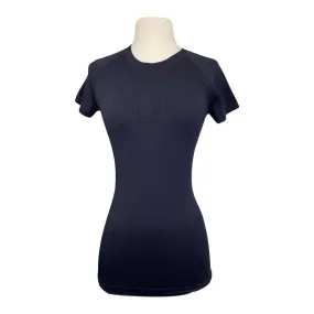 FitEq Short Sleeve Seamless Schooling Top in Black - Women's XS/S