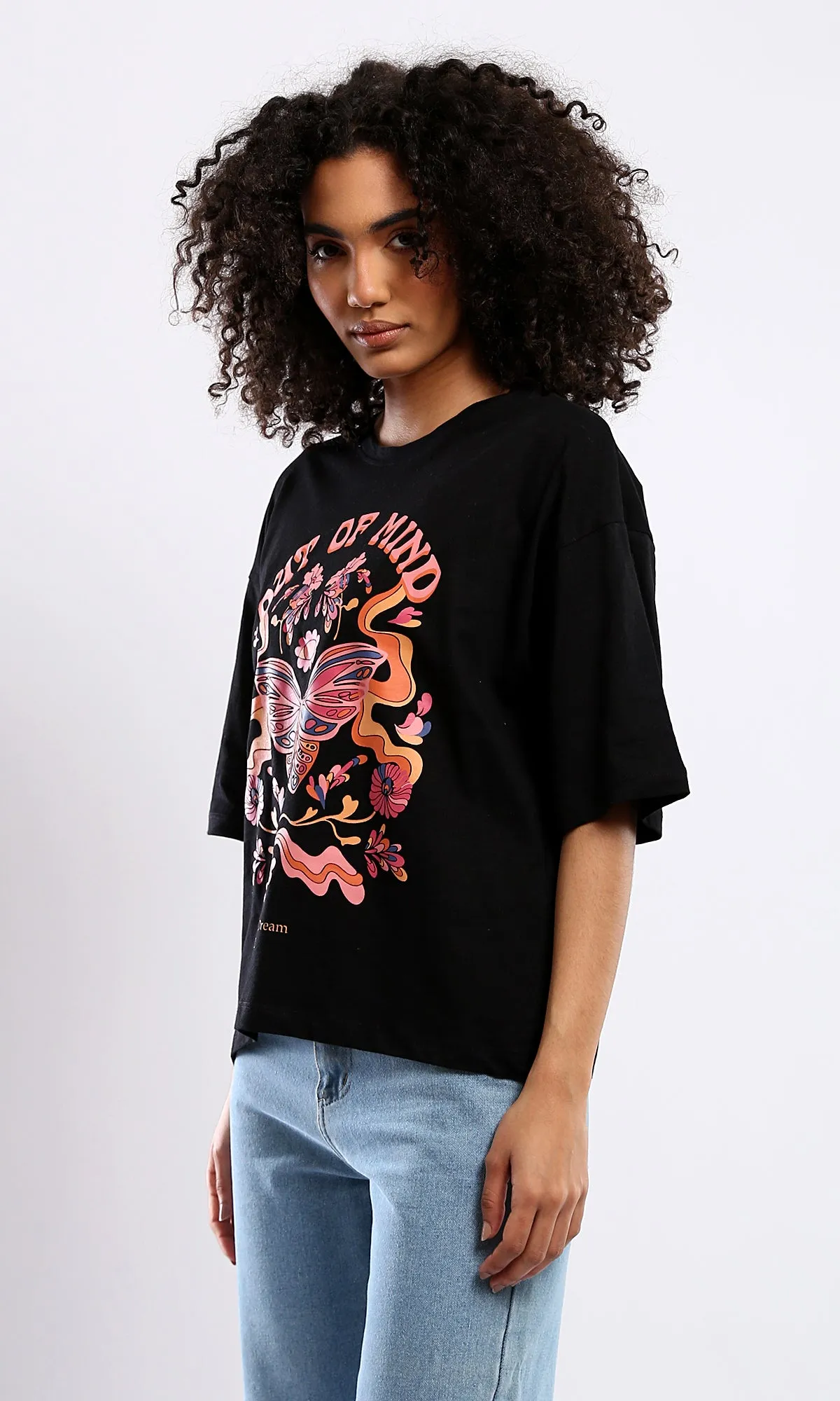 O181668 Out Of Mind Colorful Print Black Relaxed Fit Tee