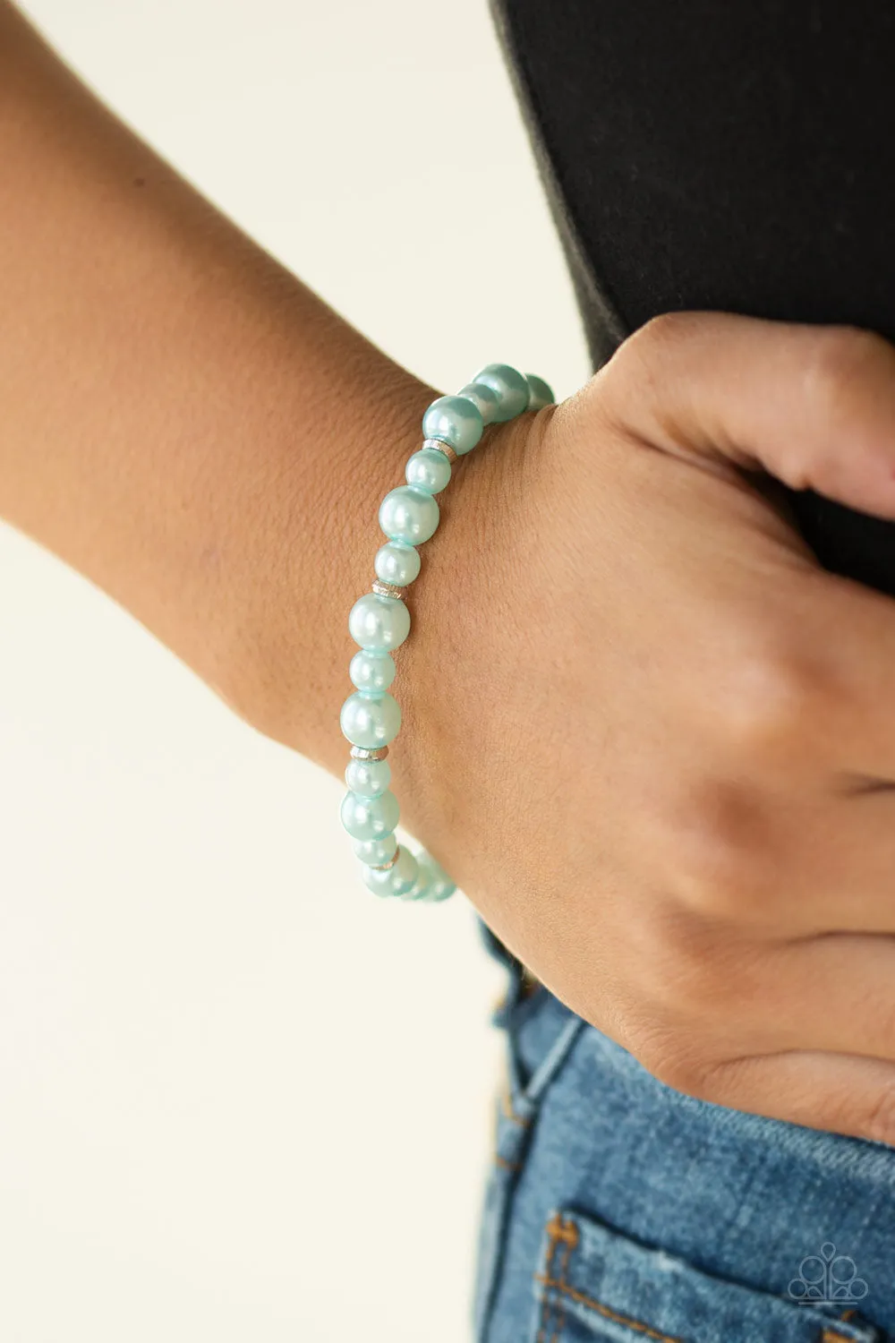 Paparazzi Powder And Pearls - Blue Bracelet