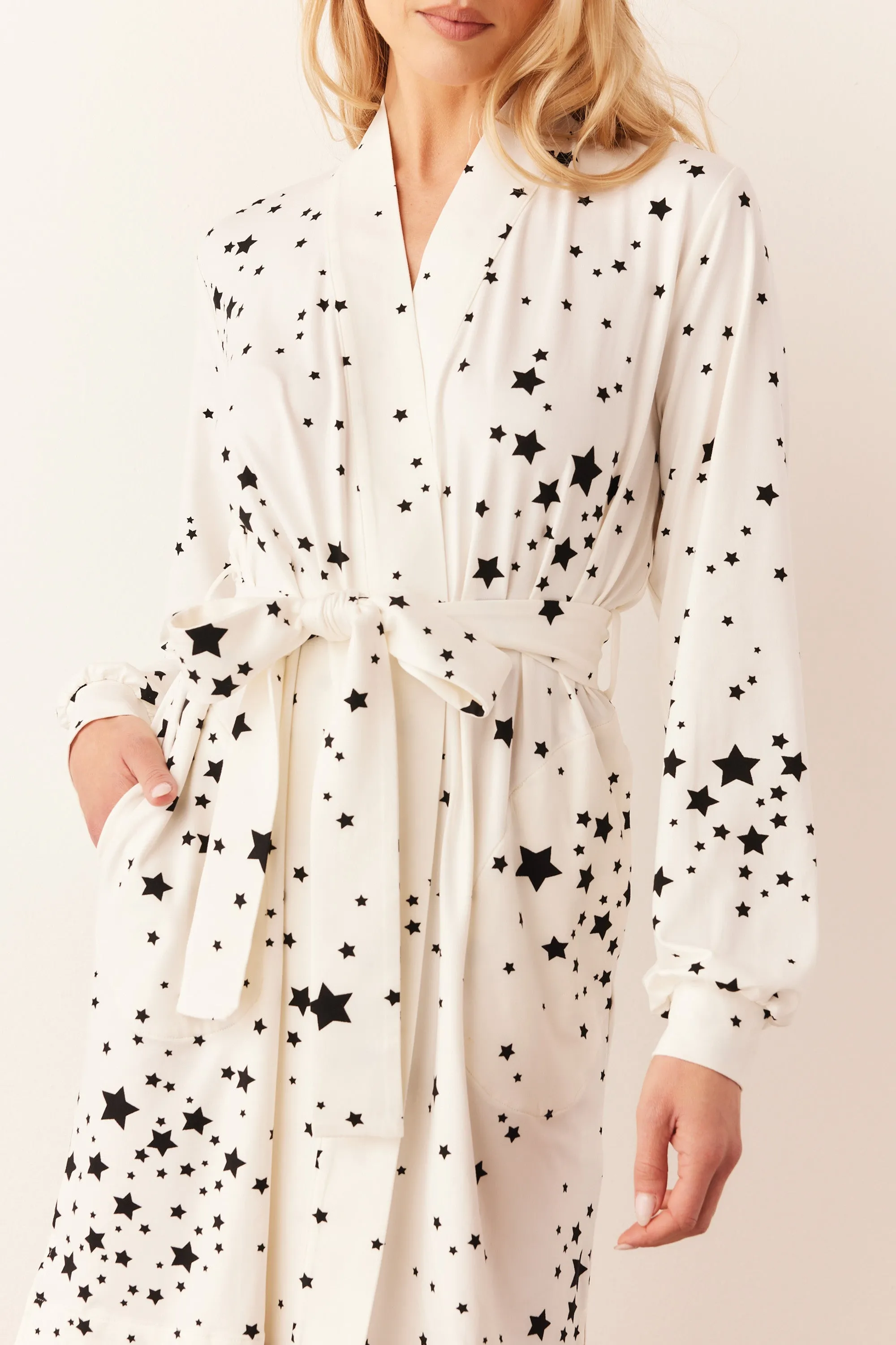 Quinn Banded Short Robe | White Stars