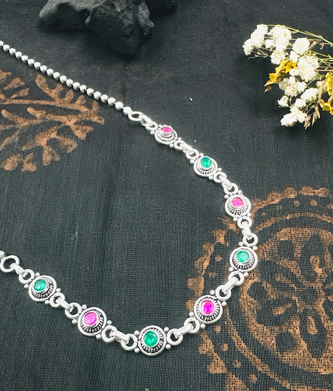 The Silver Gemstone Necklace (Red/green)